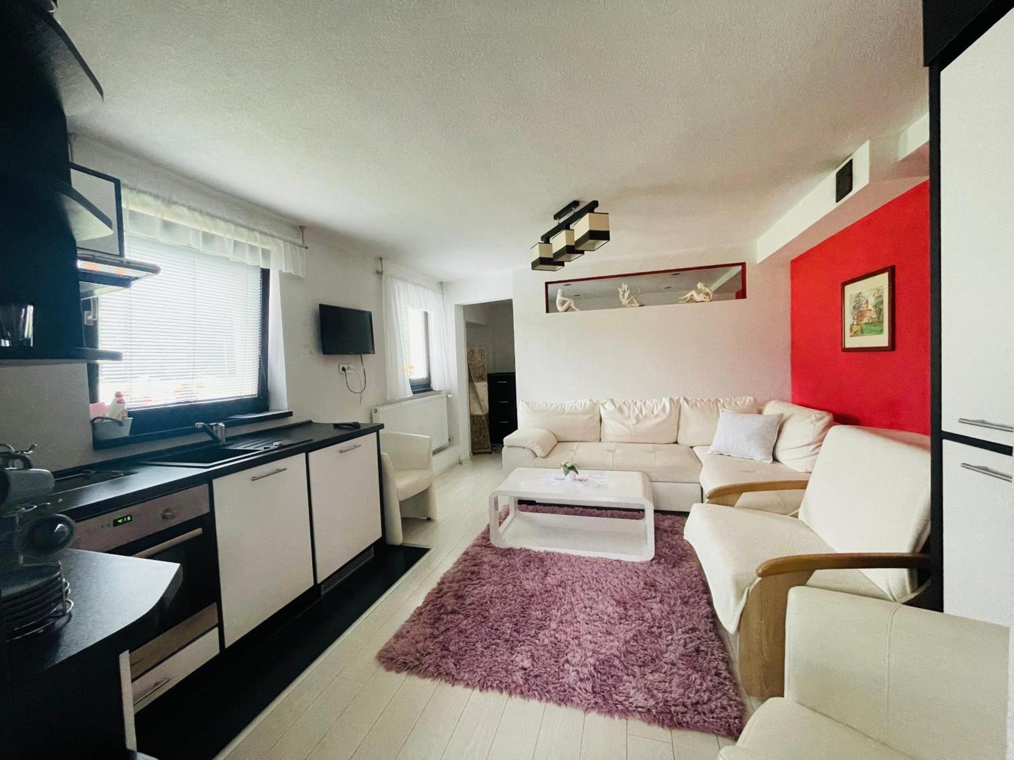 Apartmany Pod Troma Korunami Červený Kláštor المظهر الخارجي الصورة