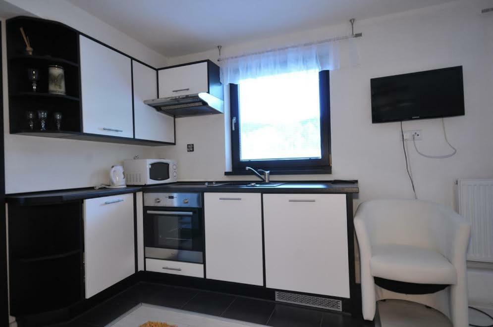 Apartmany Pod Troma Korunami Červený Kláštor المظهر الخارجي الصورة